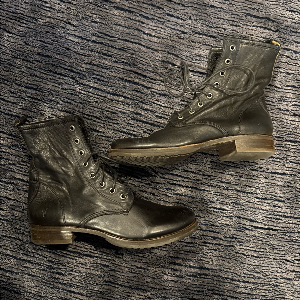 Frye Veronica Combat Black Leather Lace-Up Boots Women Size 9 - Picture 3 of 8
